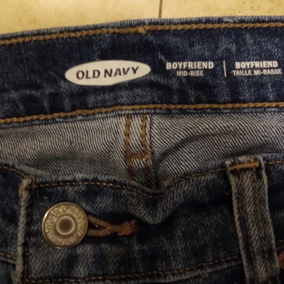 Old Navy Distressed Boyfriend Straight Jeans Mid-Rise Medium Wash, Women's US 2 - Picture 7 of 7